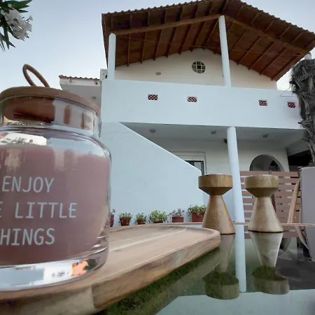 Elia Ofrynion * Orfánion