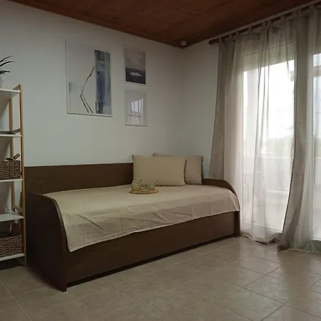 Holiday home Elia Ofrynion *
