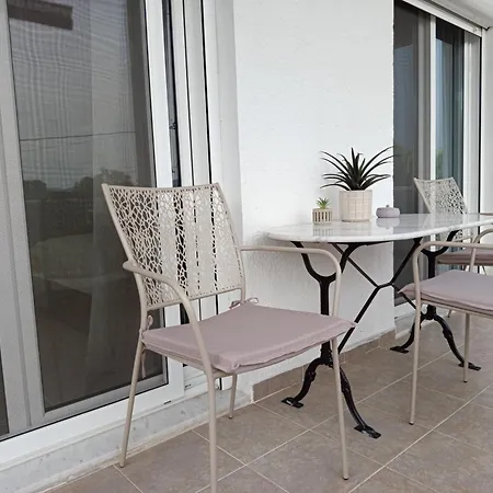 Holiday home Elia Ofrynion