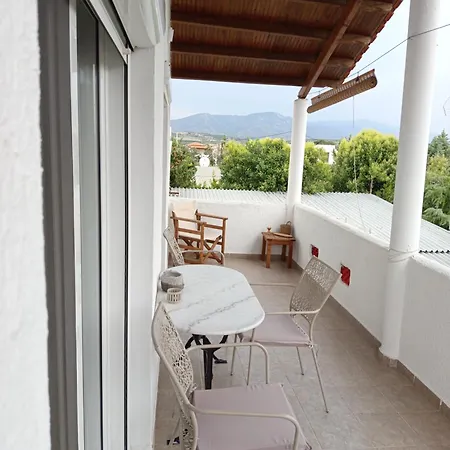Elia Ofrynion Holiday home *