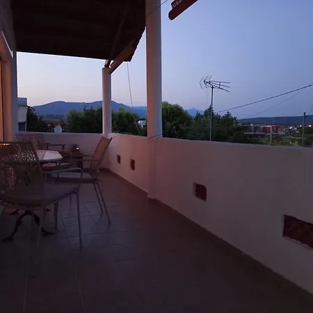 Elia Ofrynion Casa de Férias *