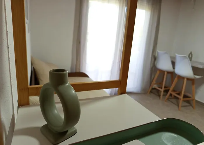 Elia Ofrynion Hébergement de vacances